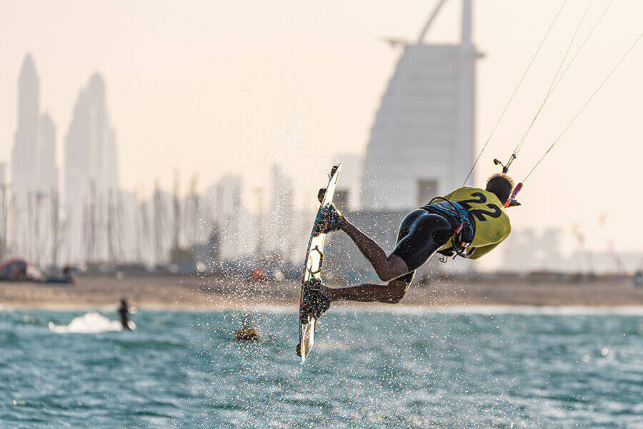 Kitesurfing in Dubai