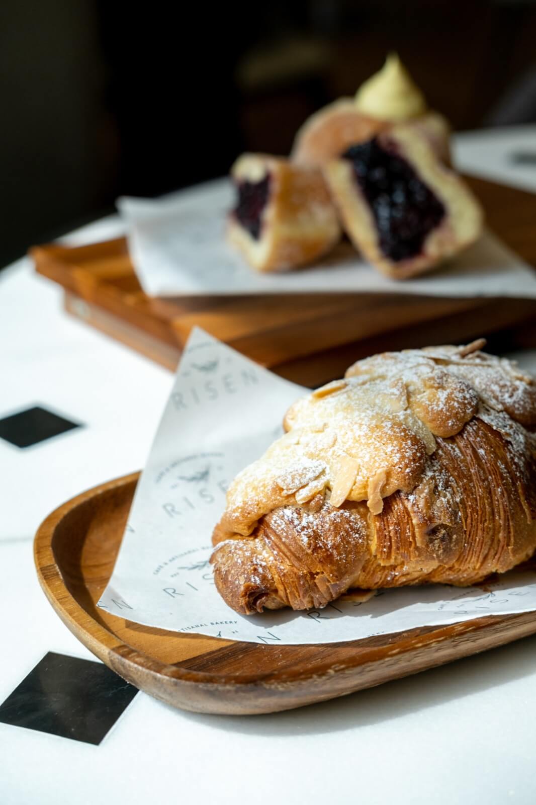 Risen café pastries